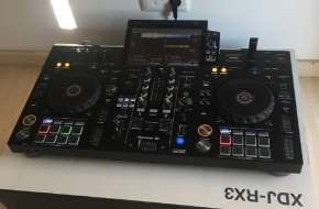 Pioneer DJ XDJ-RX3, Pioneer XDJ-XZ , Pioneer DJ OPUS-QUAD, Pioneer DJ DDJ-FLX10, Pioneer DDJ-1000, Pioneer DDJ-1000SRT, Pioneer DJ DDJ-REV7, Pioneer CDJ-3000, Pioneer DJ DJM-A9 , Pioneer CDJ-2000NXS2, Pioneer DJM-900NXS2, Pioneer DJ DJM-V10-LF , Pioneer DJ DJM-S11